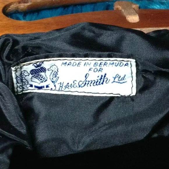 VINTAGE HA&E Smith Ltd; tartan purse/clutch.  Wool with Teak handles, Old School - Picture 2 of 3